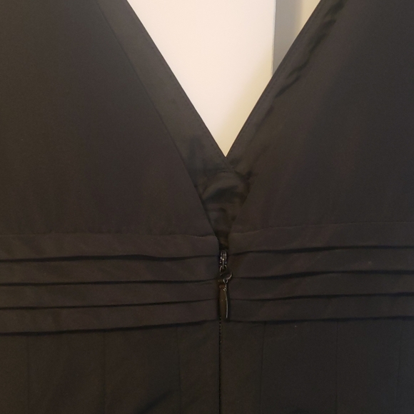 EUC BCBG Max Azria Black Cocktail Dress Sz 6 - Picture 3 of 8